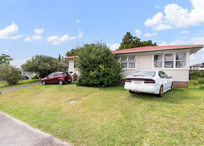  at 13 La Trobe Street, Pakuranga Heights, Manukau City, Auckland