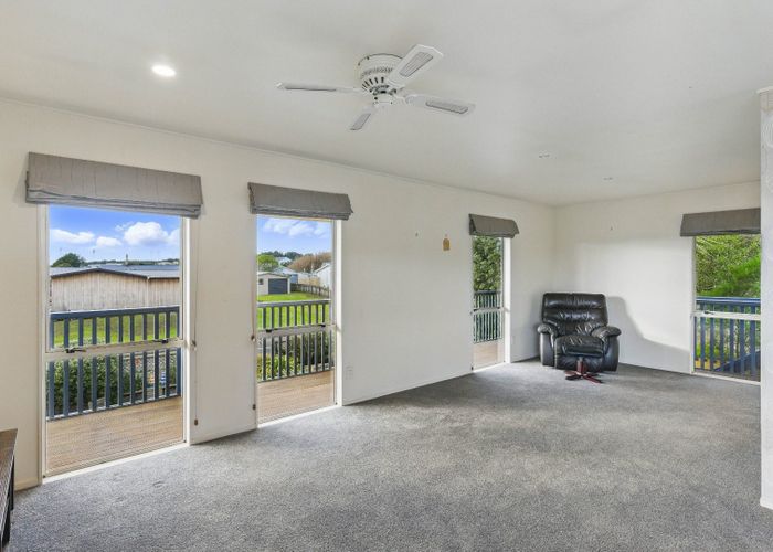  at 9 Takitimu Street, Waitarere Beach, Horowhenua, Manawatu / Whanganui