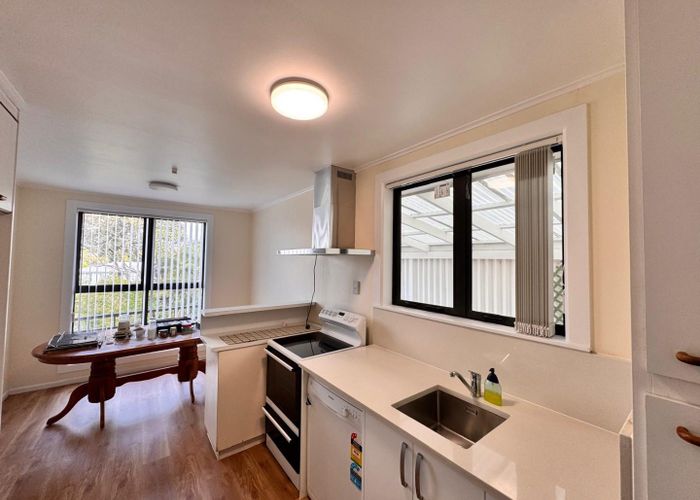  at 18 Kelwyn Road, Kelston, Waitakere City, Auckland