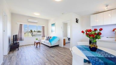  at 2/85 Grange Road, Mount Eden, Auckland
