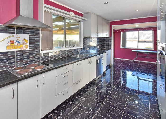  at 1/19 Charntay Avenue, Clover Park, Auckland