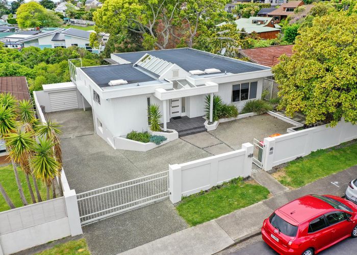  at 27 McMillan Place, Mellons Bay, Auckland
