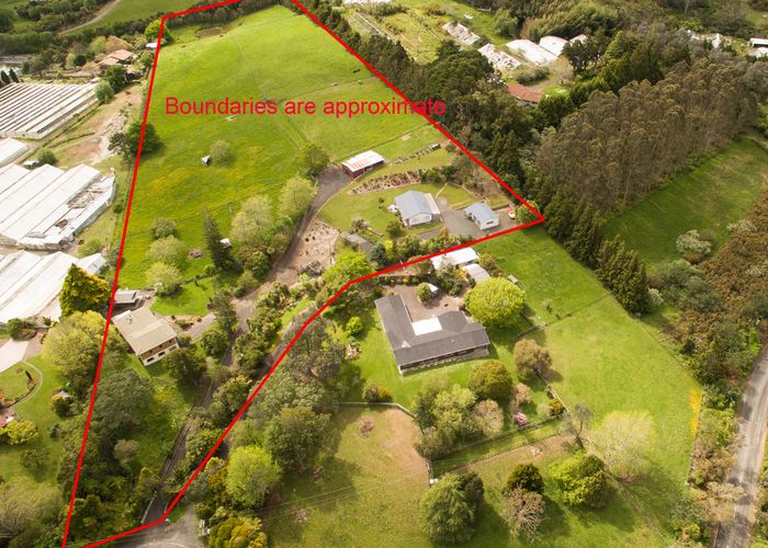  at 121 Chamberlain Road, Massey, Auckland