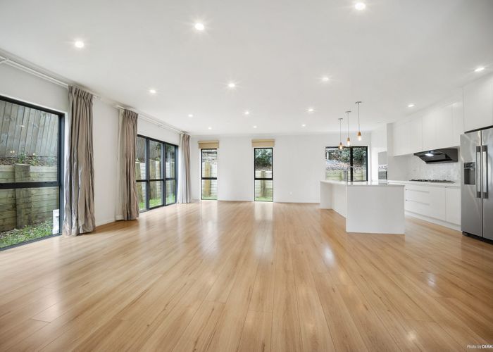  at 19 Eric Gifford Drive, Ranui, Waitakere City, Auckland