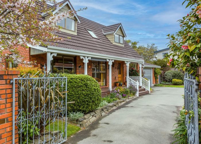  at 9 Sawtell Place, Northcote, Christchurch