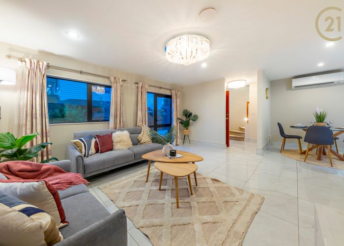  at 60 Pah Road, Papatoetoe, Auckland