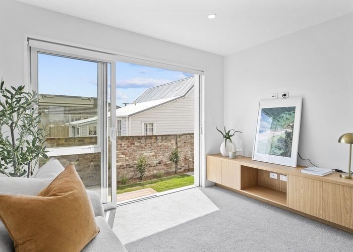  at 3/16 Bass Street, Woolston, Christchurch City, Canterbury