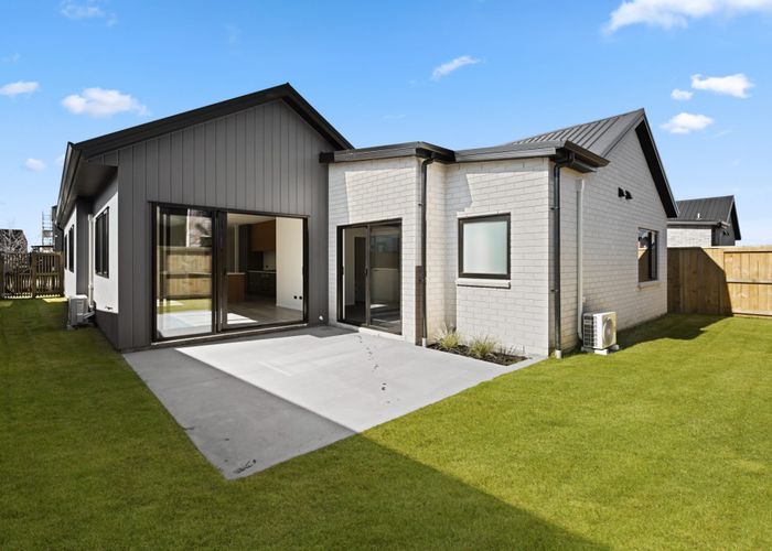  at 9 Gaylard Avenue, Chartwell, Hamilton