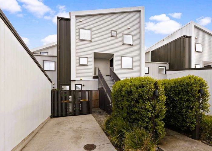  at 98 Squadron Drive, Hobsonville, Auckland