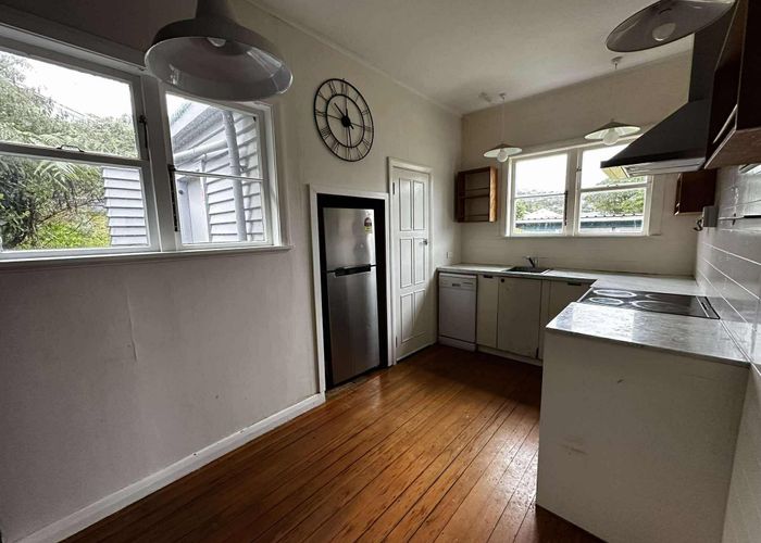  at 83 Sunshine Avenue, Karori, Wellington, Wellington