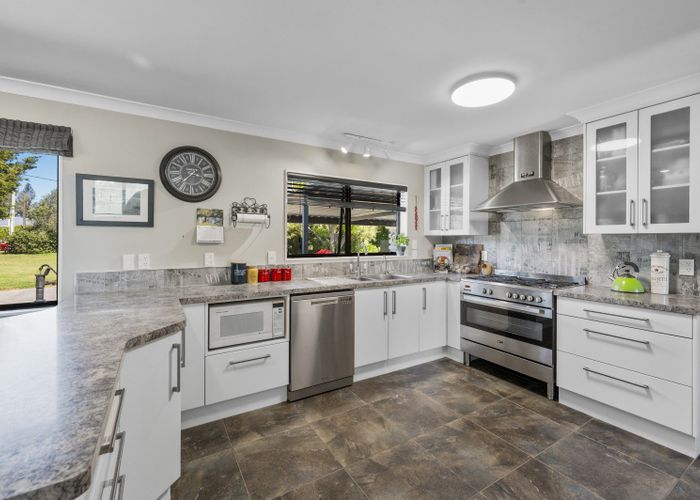  at 13 The Loop, Meeanee, Napier, Hawke's Bay