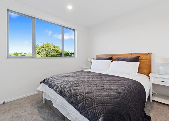  at 53D Edmonton Road, Henderson, Waitakere City, Auckland