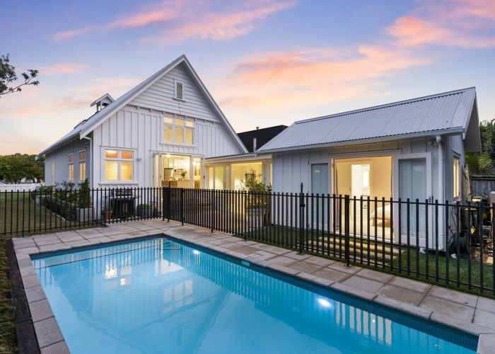  at 8 Faulder Avenue, Westmere, Auckland