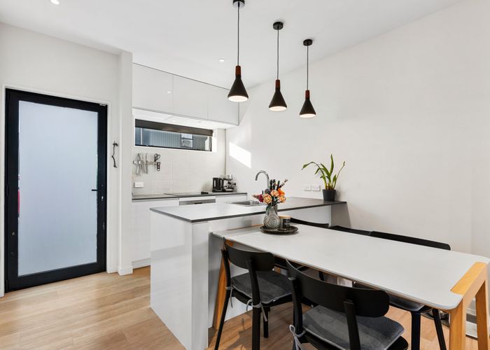  at 13/6 Oswald Crescent, Paparangi, Wellington, Wellington
