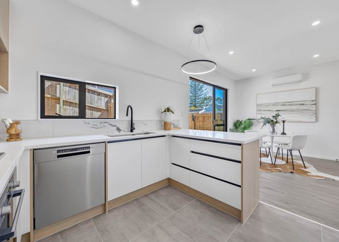  at 9B Larne Avenue, Pakuranga Heights, Manukau City, Auckland