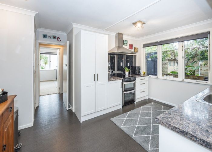  at 21 Greta Street, Glenview, Hamilton