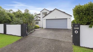  at 18 Beach Road, Te Atatu Peninsula, Auckland