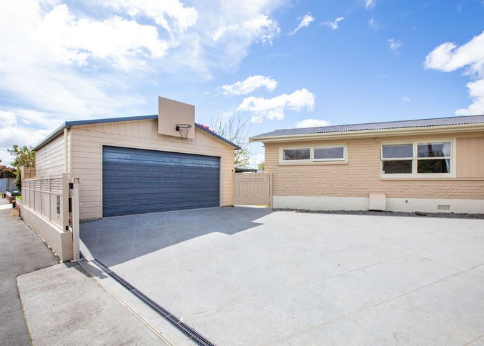  at 2 Carrington Avenue, Hillcrest, Hamilton, Waikato