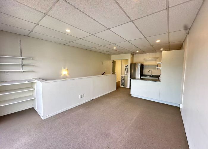  at 6 Airborne Road, Rosedale, North Shore City, Auckland