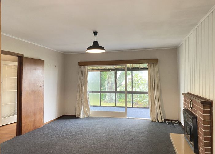  at 1/66 Buscomb Avenue, Henderson, Auckland