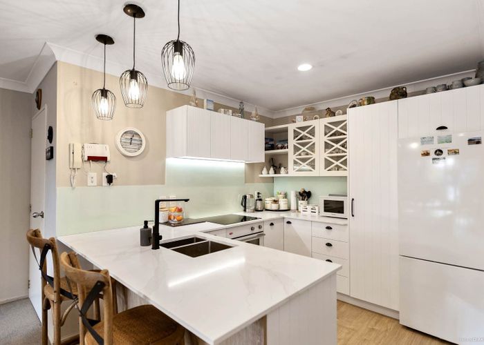  at 33/111 Santa Monica Drive (Pacific Palms Resort), Papamoa Beach, Tauranga, Bay Of Plenty