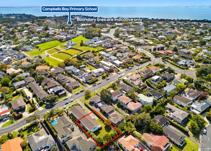  at 2/10 Richards Avenue, Forrest Hill, Auckland