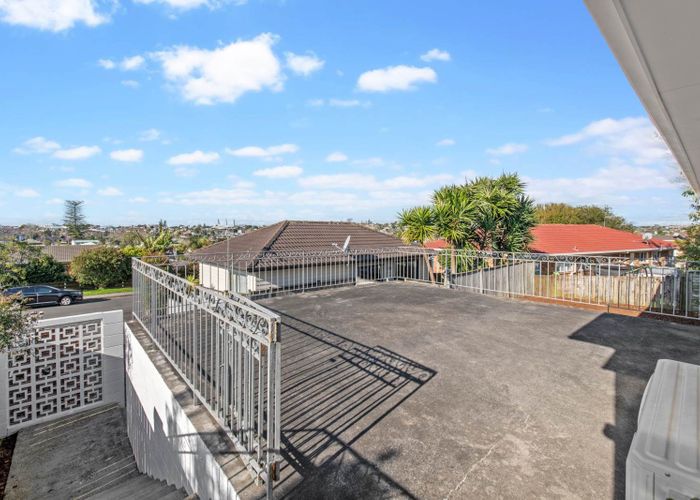 at 2 Sherie Place, Howick, Manukau City, Auckland