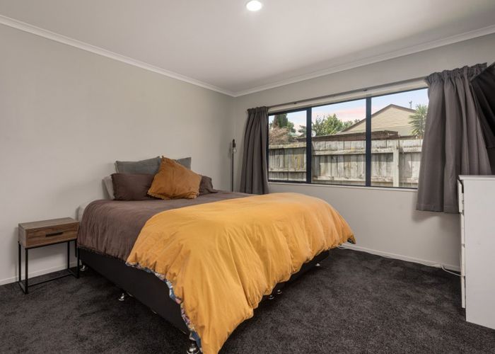  at 60 Village Park Drive, Welcome Bay, Tauranga