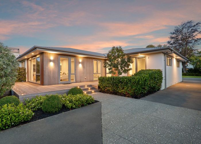  at 40 Knowles Street, Merivale, Christchurch City, Canterbury