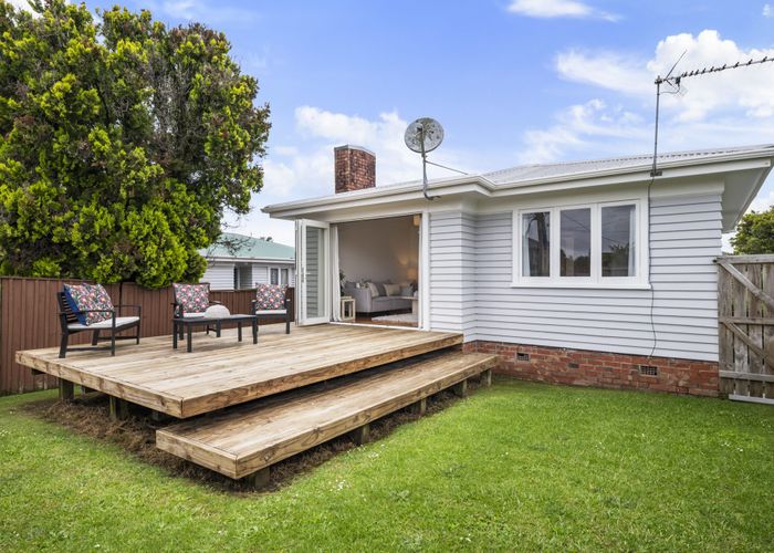  at 1/15 Tane Street, New Lynn, Waitakere City, Auckland