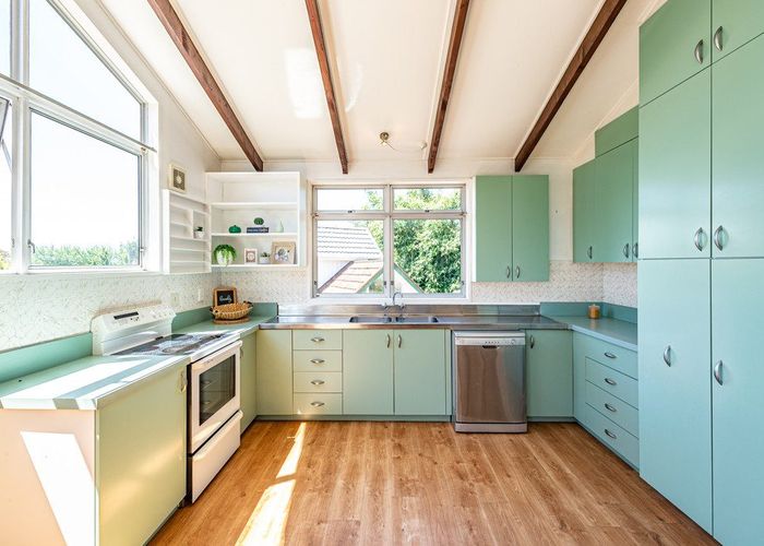  at 53 Great North Road, Saint Johns Hill, Whanganui
