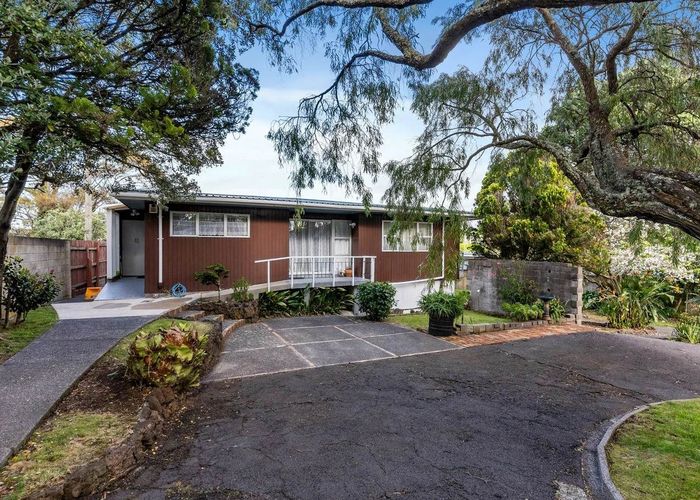  at 3 Pakuranga Road, Pakuranga, Auckland