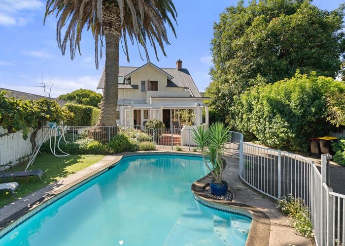  at 18 Fourth Avenue, Tauranga, Tauranga