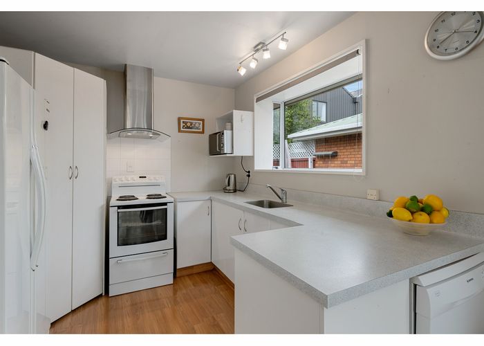  at 2/5 Broadbent Street, Riccarton, Christchurch