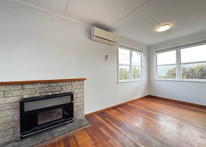  at 16 Beazley Avenue, Paparangi, Wellington, Wellington