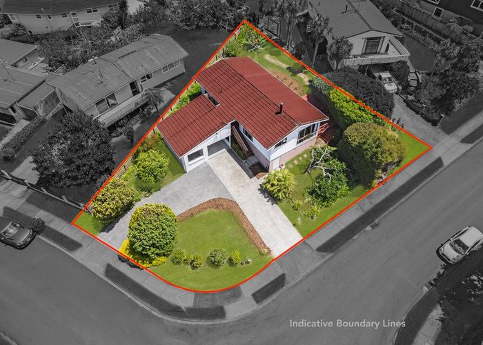  at 2 Ensign Place, Hillcrest, North Shore City, Auckland