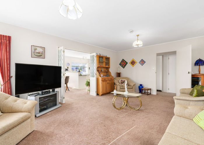  at 4 West Ridge Drive, Western Heights, Hamilton