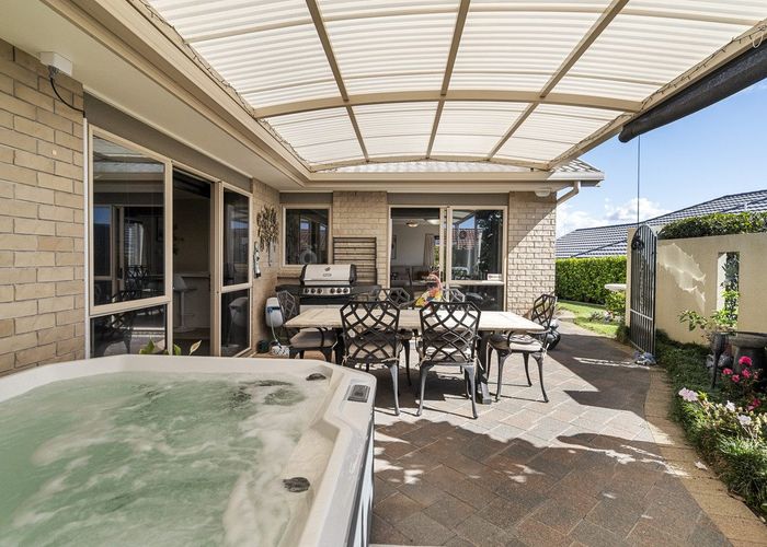  at 6 Downing Place, Welcome Bay, Tauranga, Bay Of Plenty