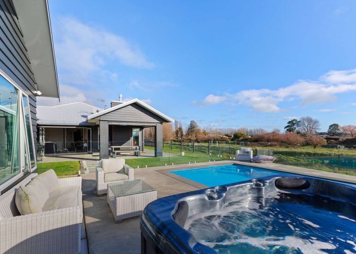  at 9 Doncaster Court, Awapuni, Palmerston North