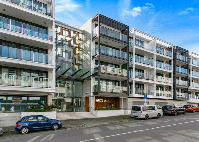  at 102/27 Enfield Street, Mount Eden, Auckland City, Auckland