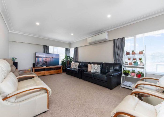  at 4237 Great North Road, Glendene, Waitakere City, Auckland