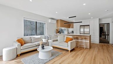  at 8D Neptune Avenue, Beach Haven, Auckland