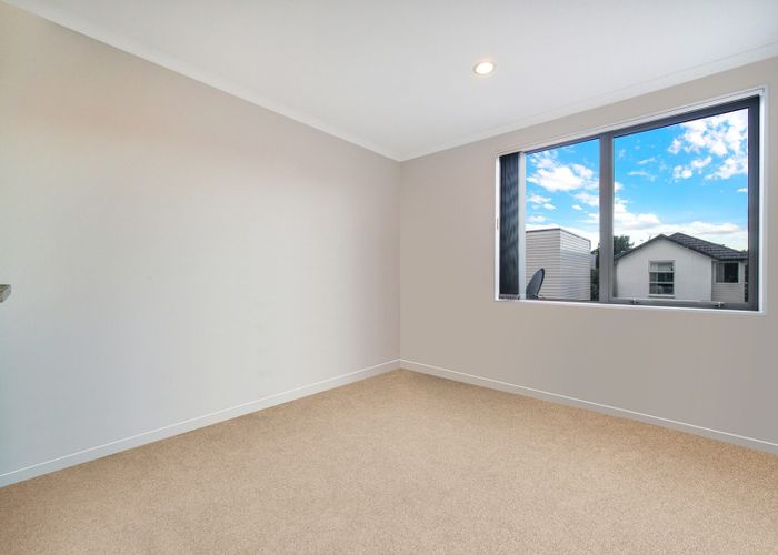  at 9 Kauri Drive, Takanini, Papakura, Auckland