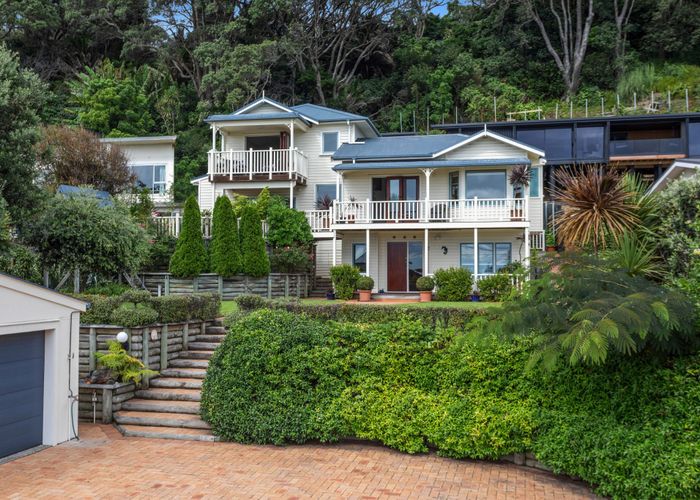 For sale 242 Pohutukawa Avenue, Ohope, Whakatane, Bay Of Plenty homes.co.nz