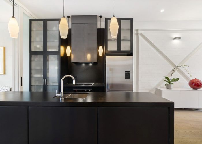  at 2/64 Valley Road, Mount Eden, Auckland