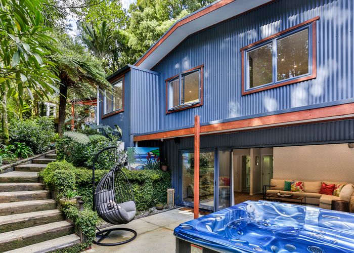  at 42 Valley Road, Titirangi, Auckland