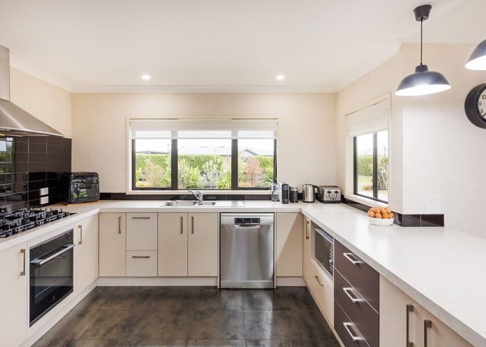  at 10 Fallow Avenue, Feilding, Feilding