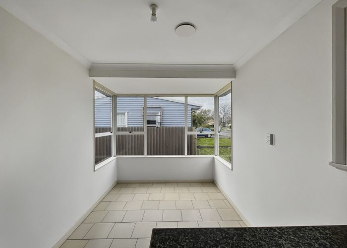  at 2 Salford Place, Awapuni, Palmerston North, Manawatu / Whanganui