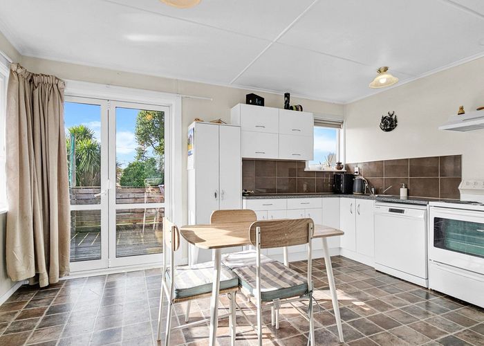  at 6 Elliott Crescent, Owhata, Rotorua, Bay Of Plenty