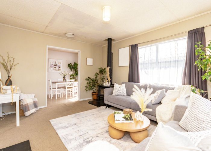  at 9 Hilton Grove, Kelvin Grove, Palmerston North, Manawatu / Whanganui